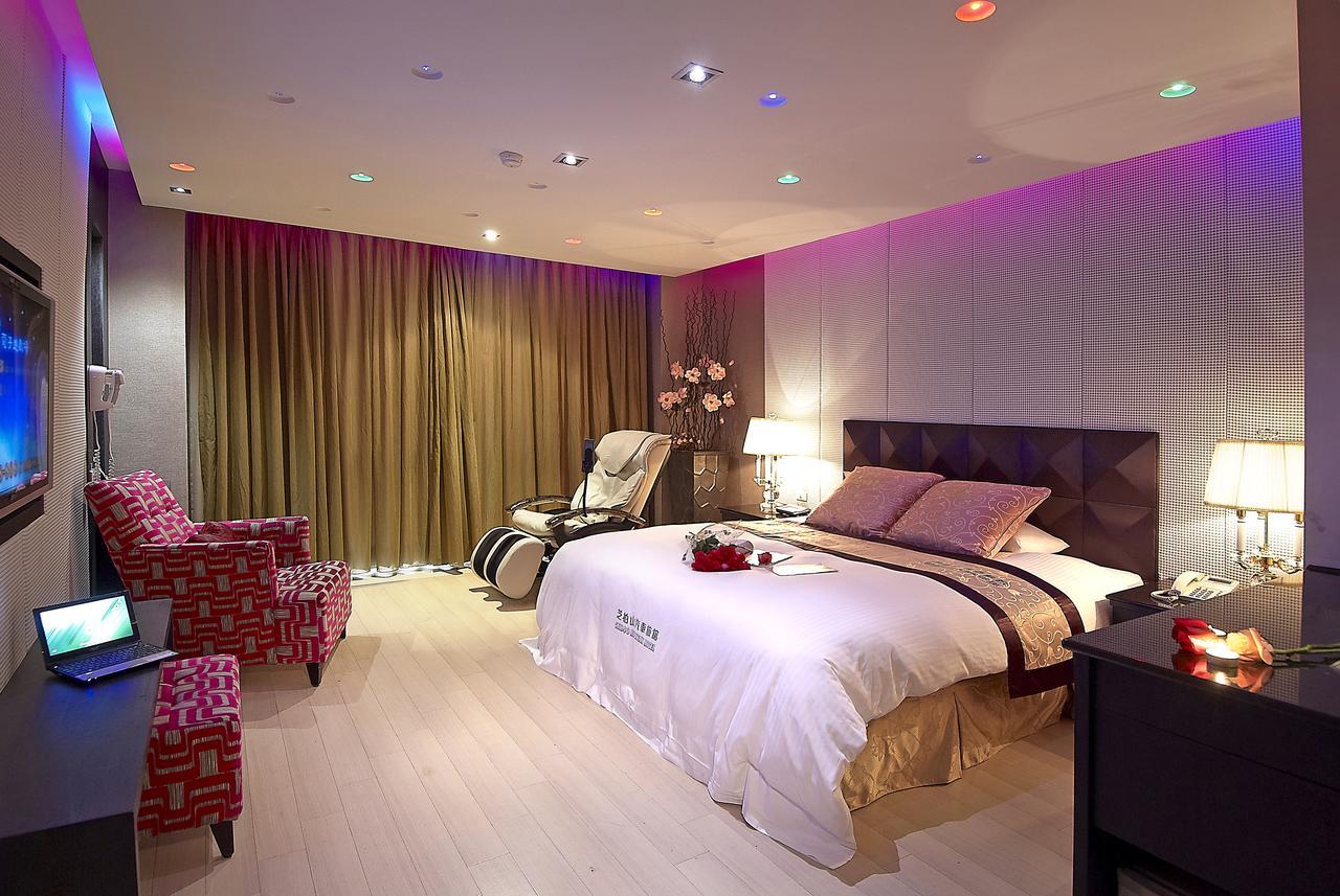 Zhi Baishan Motel Zhunan Esterno foto
